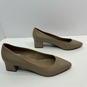 BANDOLINO tan pointed toe Chunky heeled shoes women’s size 10